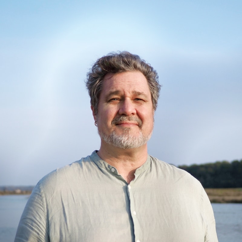 Portrait de Frédéric Barré, praticien en sophrologie entre La Roche-sur-Yon, Les Sables d'Olonne et La Tranche-sur-Mer